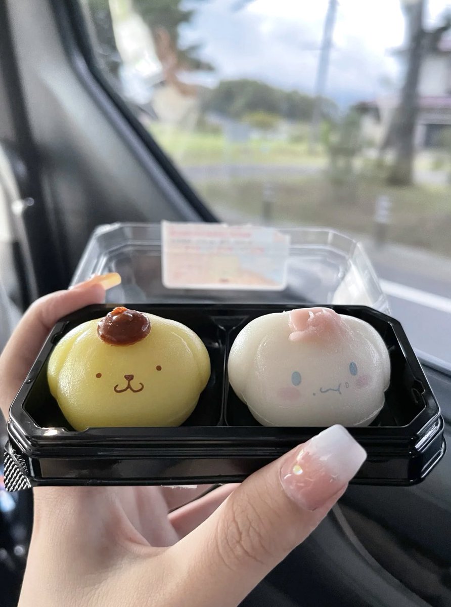 heart_jpg's tweet image. pompompurin &amp;amp; cinamoroll mochi