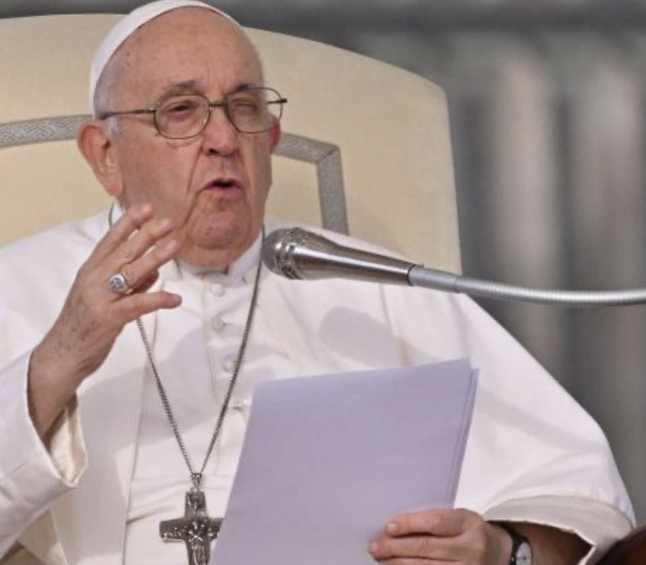 Ha muerto el Papa <a href="/Pontifex_es/">Papa León XIV</a> . Se marcha el pastor de la misericordia, el amigo de los frágiles y de los más vulnerables. Damos gracias a Dios por su vida y oramos por su eterno descanso.