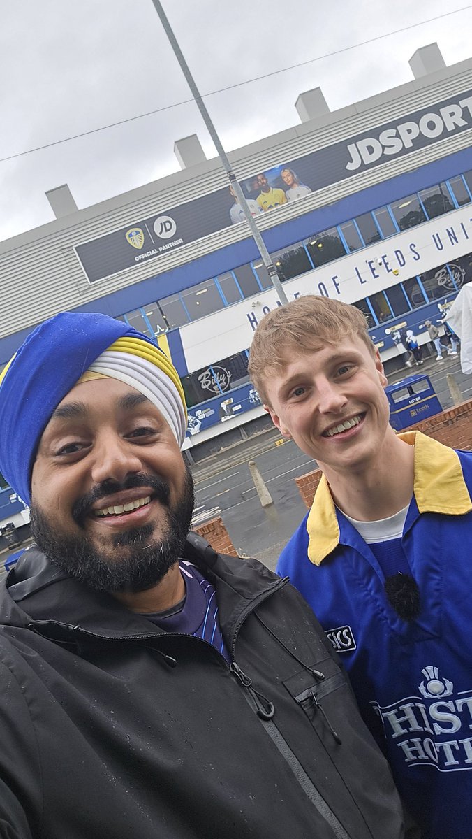 Punjabi Whites (@punjabi_whites) on Twitter photo All Leeds aren't we <a href="/ellis_platten/">Ellis Platten - AwayDays</a> !!
Promotion day today ! Manifest it !!
#LUFC All Leeds aren't we <a href="/ellis_platten/">Ellis Platten - AwayDays</a> !!
Promotion day today ! Manifest it !!
#LUFC