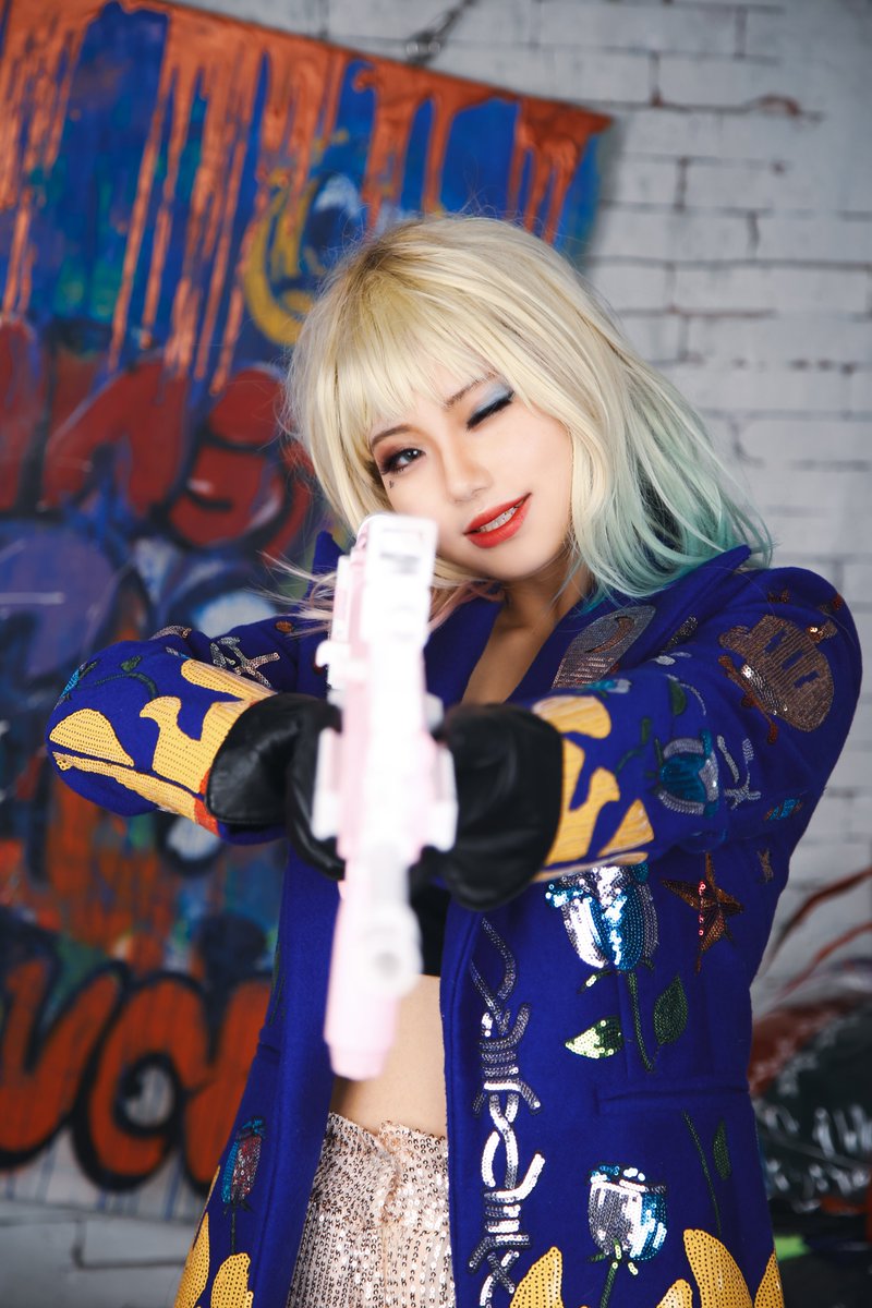 𝔹𝕚𝕣𝕕𝕤 𝕠𝕗 ℙ𝕣𝕖𝕪 : ℍ𝕒𝕣𝕝𝕖𝕪 ℚ𝕦𝕚𝕟𝕟 선행

" Run, piggy! Run! "

p.b. <a href="/kissyblooming/">🍀꿀빵💫</a>