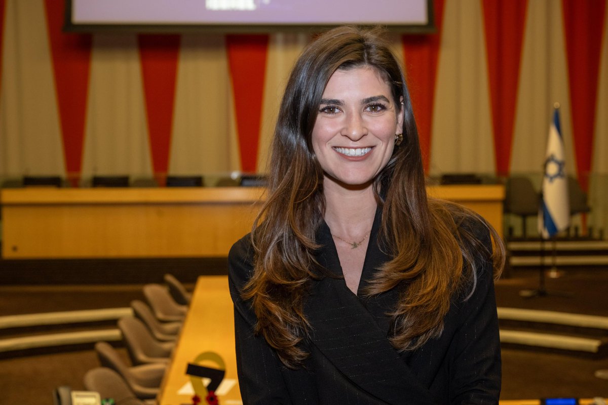 TSchwarzbard's tweet image. TL;DR: After 8 unforgettable years, I’m saying goodbye to the Israel MFA and beginning a new chapter.
Eight years ago, I started my dream job at the Israel Ministry of Foreign Affairs, joining the team responsible for shaping Israel’s digital presence across the globe.…