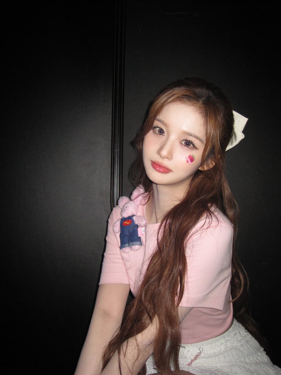 🪽🎀🤍🩷

#NMIXX #엔믹스
#설윤 #SULLYOON