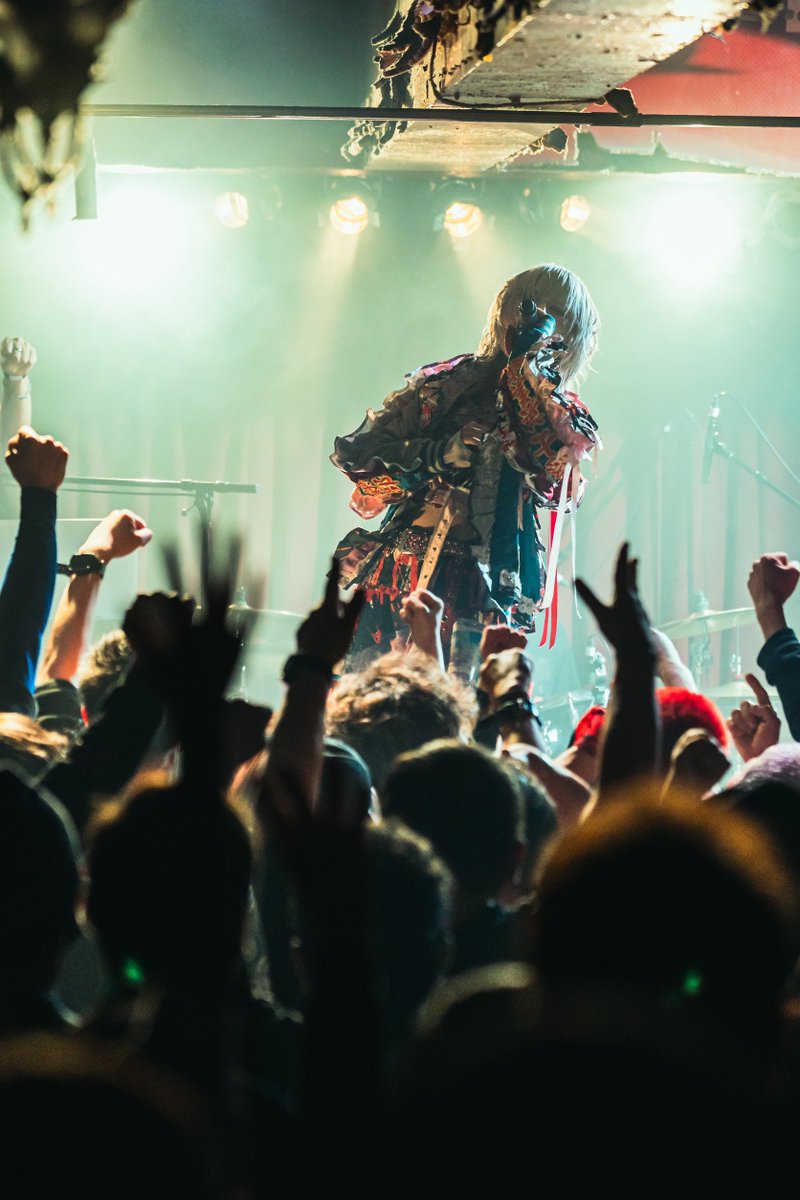 TETEFES@4/13トウセンビル4会場サーキット開催‼️ (@tetefes) on Twitter photo "TETEFES 2025"
CHELSEA HOTEL8番手
⭐️MAD JAMIE⭐️
<a href="/madjamie_tokyo/">MAD JAMIE -Kawaii is Fxxk-</a>
ご出演ありがとうございました!!
#ててフェス2025
Photo by <a href="/kiba_pic/">杉本健太 Artist&Live photographer</a> "TETEFES 2025"
CHELSEA HOTEL8番手
⭐️MAD JAMIE⭐️
<a href="/madjamie_tokyo/">MAD JAMIE -Kawaii is Fxxk-</a>
ご出演ありがとうございました!!
#ててフェス2025
Photo by <a href="/kiba_pic/">杉本健太 Artist&Live photographer</a>