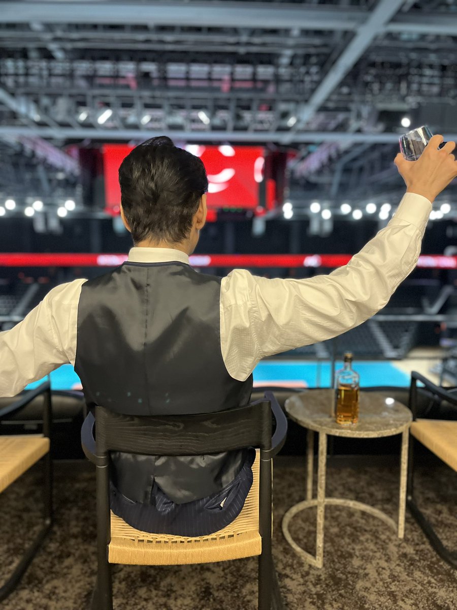 Tani3rd's tweet image. リアタイしてくれた方、ありがとうございます！
これからの方、興奮する楽しいドラマになってますからね！
次回からもお楽しみに！

あの全日本のコートの上で目一杯楽しんで撮影させて貰いました
太田市最高！
お世話になりました
#キャスター