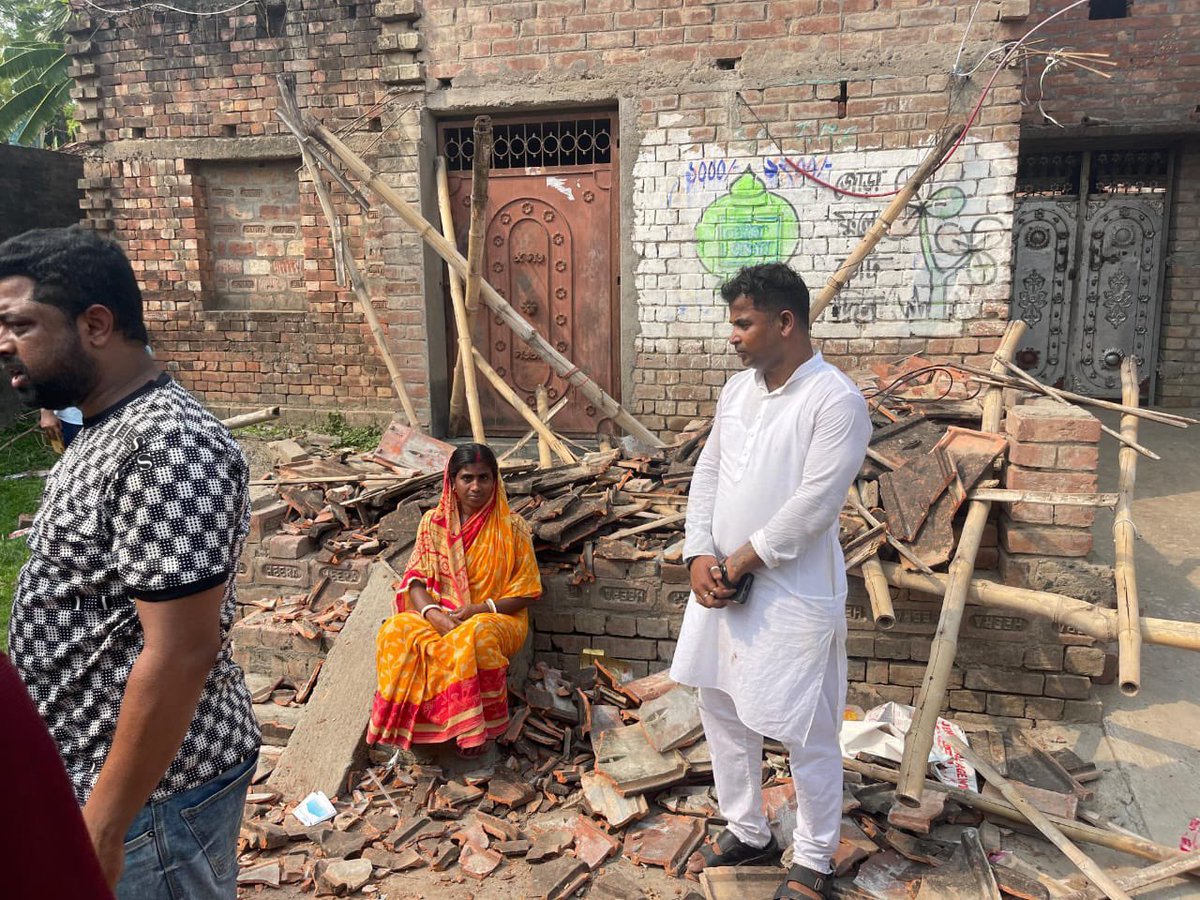 Shanthi Kumar (@bjpshanthikumar) on Twitter photo Behind this woman hangs TMC’s ₹1,000 promise. Today, it mocks her. She lost everything in the Shamsherganj riots. Lakshmir Bhandar was never help. It was a bribe. Women paid with their safety.
From Sandeshkhali to Murshidabad, <a href="/MamataOfficial/">Mamata Banerjee</a> let jihadi mobs roam free.
How Behind this woman hangs TMC’s ₹1,000 promise. Today, it mocks her. She lost everything in the Shamsherganj riots. Lakshmir Bhandar was never help. It was a bribe. Women paid with their safety.
From Sandeshkhali to Murshidabad, <a href="/MamataOfficial/">Mamata Banerjee</a> let jihadi mobs roam free.
How