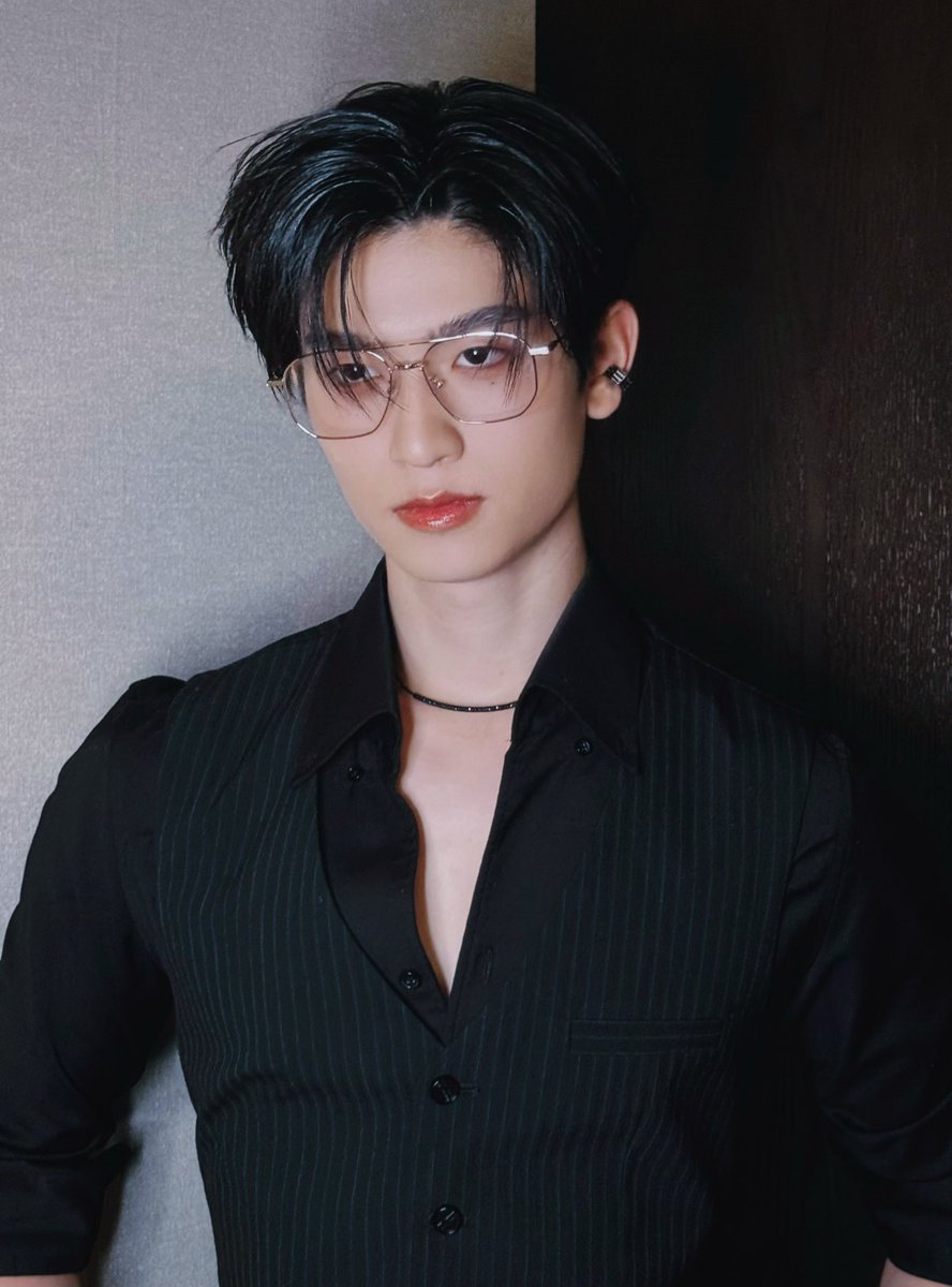 หมื่นฟ้า                                            อันวาร์