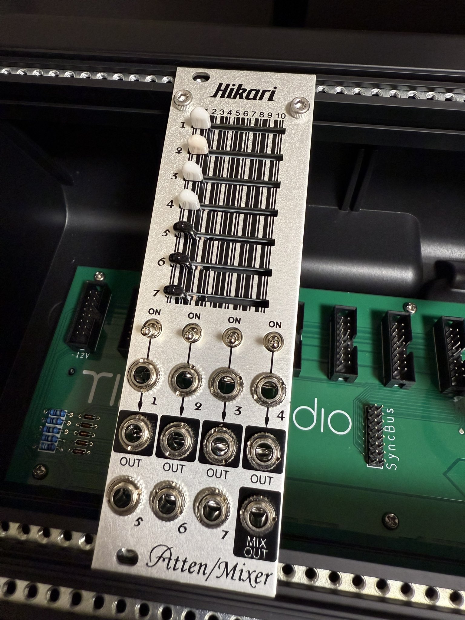 Hikari Instruments Atten/Mixer Voltage Processor - Perfect