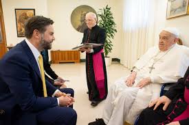 TiagoPVFDias's tweet photo. Sou só eu a achar curioso que o Papa Francisco tenha morrido, poucas horas depois de ter reunido com J.D. Vance(Vice Presidente dos Estados Unidos)com quem discordava em quase tudo desde as deportações macabras do regime Norte Americano até à interpretação da Biblia?
Just saying https://t.co/rhJBmbZnkz