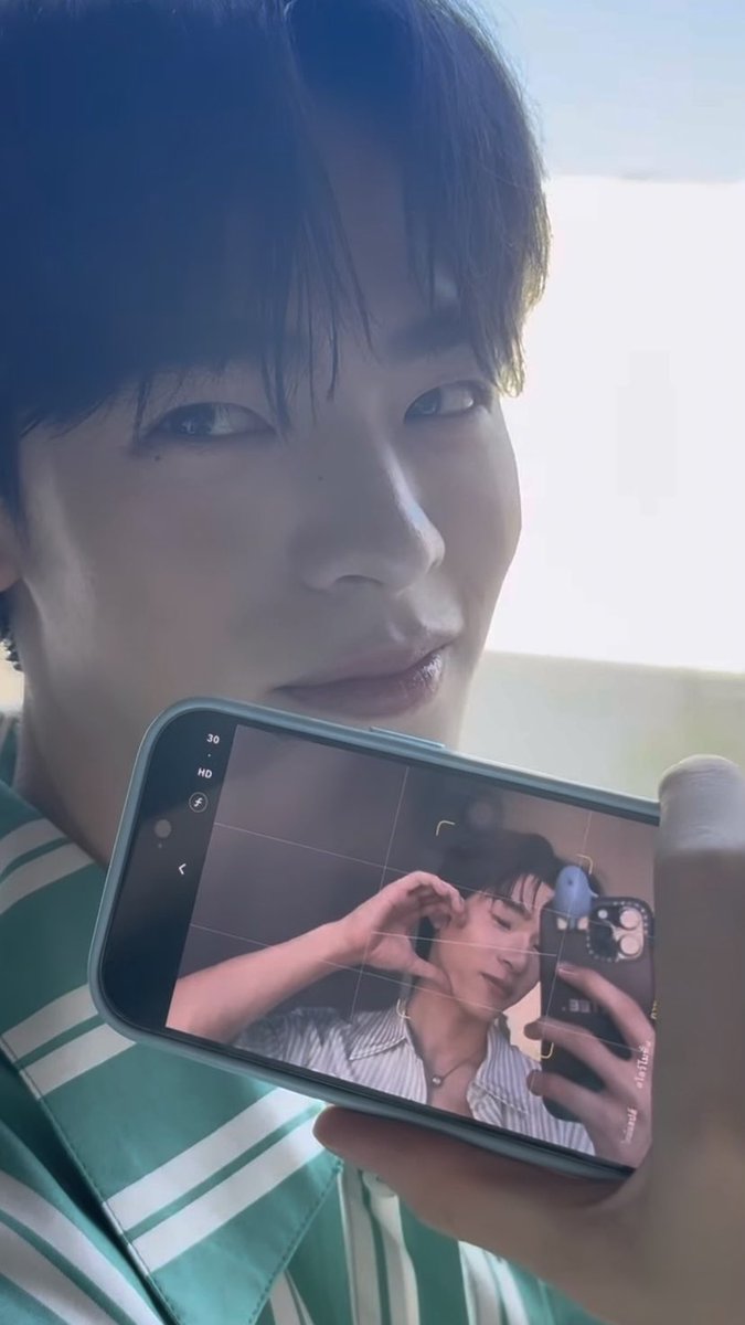 tt_6dpp's tweet image. วิธีอวด‘‘พี่คนสนิท’’ง่ายๆ จำแล้วนำไปใช้

#teeteepor #ตี๋ตี๋ป๋อ