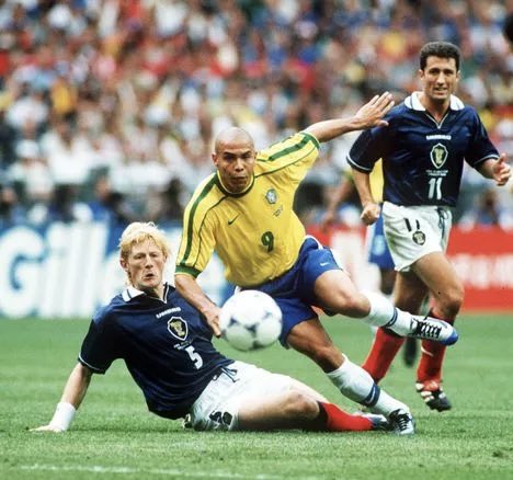 Shirt #609

🟩🟨🟨🟨🇧🇷🟨🟨🟨🟩

Brazil home 1998

You always remember your first!

Predator accelerators, R9, colourful kits, Zidane, Beckham free kick what a World Cup France 98 was!