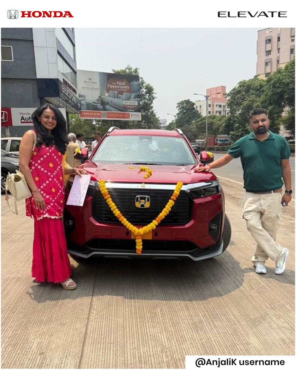 This is a special picture from the day we welcomed our first Honda car into our family. Im totally in love with its bold presence amp beautiful interiors, especially the commanding SUV like seating for the driver. https t.co r6imQ6gPVJ This is a special picture from the day we welcomed our first Honda car into our family