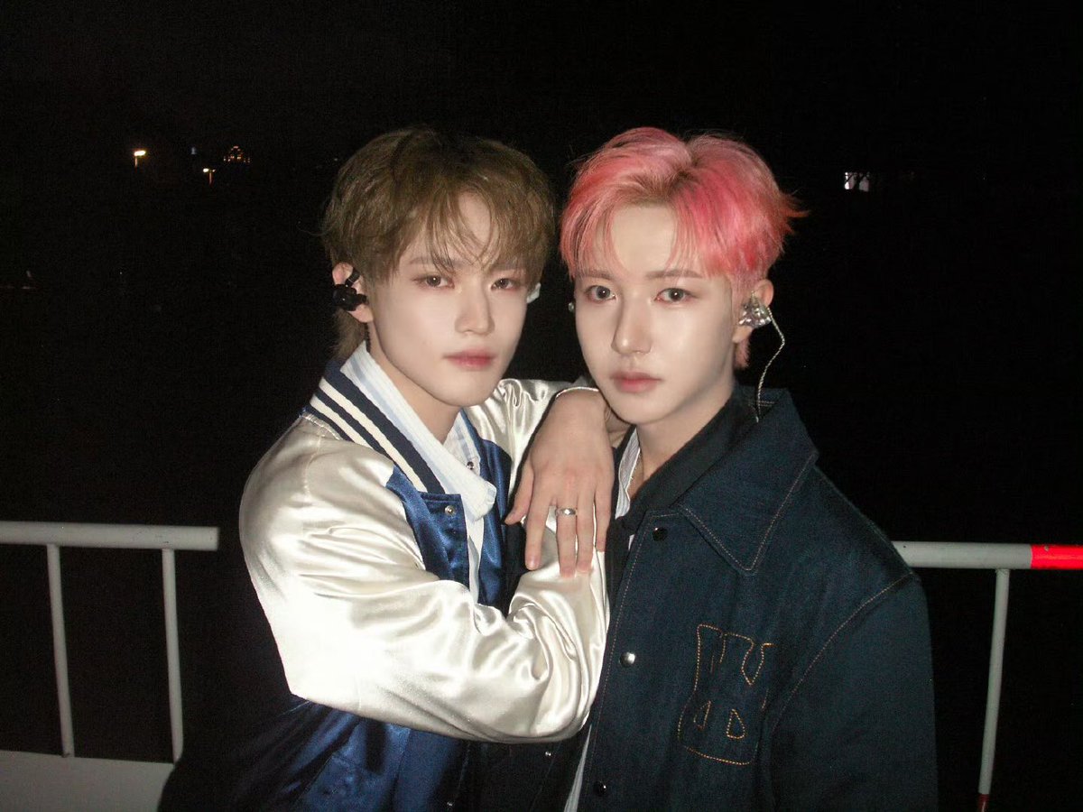 squishyychenle's tweet image. so happy that chenle is finally able to do these things he hasn’t done before this year, like having a brand deal with a brand he loves, performing festivals with renjun and by himself, now he’s releasing an ep!!! 😭🫂

CHENLE LUCID IS COMING SOON
#CHENLE_Lucid 
#钟辰乐中文特辑