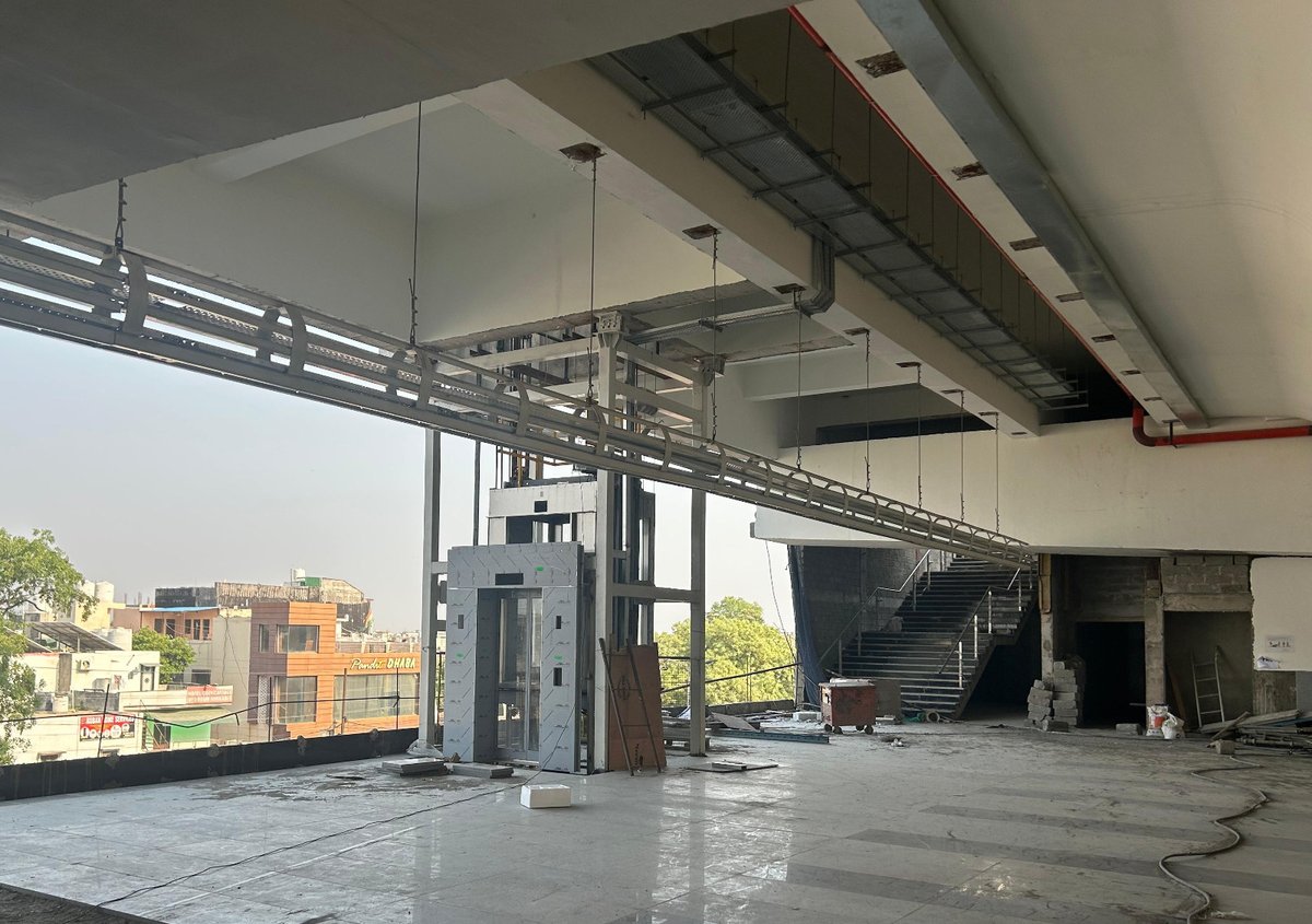 RailAnalysis's tweet photo. #NamoBharat Corridor: #Track laying completed at Modipuram as #Meerut section nears completion
Read more: https://t.co/IN7EO6dW1z
#NCRTC #RRTS #Rapidrailtransit #DelhiMeerut #RAPIDX #Station #Construction #Infrastructure #Connectivity #Urbantransit #Railanalysis https://t.co/9PEIKJAR41