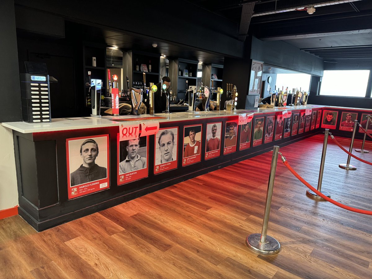 STFCSupClub's tweet photo. Lots of legends in the Legends Lounge https://t.co/pjakcumzkB
