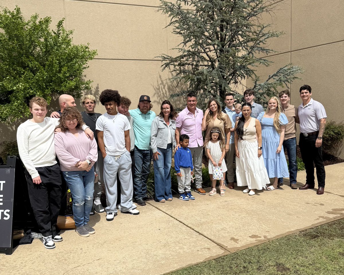 Tom George (@coachgeorge5) on Twitter photo Thank you Boulware Family for inviting us to your beautiful church on Easter Sunday. It was a powerful service and beautiful day, so grateful for Family!
<a href="/CadenBoulware/">Caden Boulware</a>
<a href="/BrandonGeorge05/">Brandon George</a>
<a href="/shelli_aryse/">Shelli McClintock</a>
<a href="/CoachManella/">QBi: Steve Manella</a>
<a href="/roman_qb/">Roman Manella</a> Thank you Boulware Family for inviting us to your beautiful church on Easter Sunday. It was a powerful service and beautiful day, so grateful for Family!
<a href="/CadenBoulware/">Caden Boulware</a>
<a href="/BrandonGeorge05/">Brandon George</a>
<a href="/shelli_aryse/">Shelli McClintock</a>
<a href="/CoachManella/">QBi: Steve Manella</a>
<a href="/roman_qb/">Roman Manella</a>