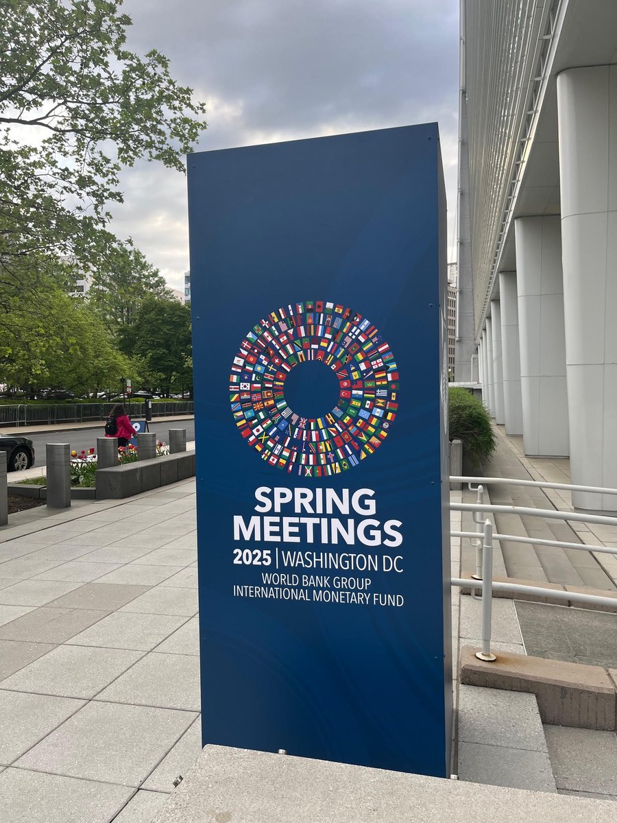 ousmane_diagana's tweet photo. It’s time for the @WorldBank Group-@IMFNews Spring Meetings. Looking forward to engaging discussions w/ government officials, development &amp; private sector partners, civil society and youth, around job creation, economic transformation &amp; more. 
https://t.co/CNtGWMxFXT #WBGMeetings https://t.co/vYaBWlzxHE