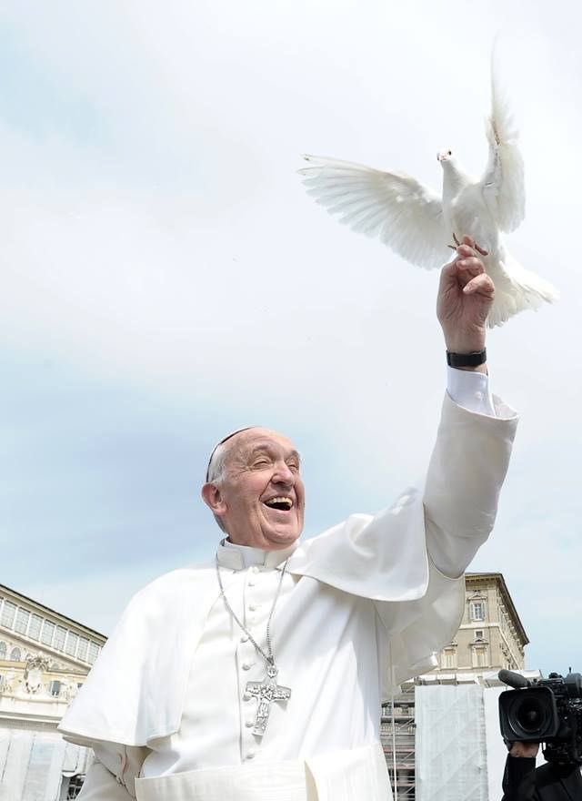 Dante (@dante_eloficial) on Twitter photo Recemos por el eterno descanso del papa Francisco. Podamos que el Señor lo tenga en su gloria Recemos por el eterno descanso del papa Francisco. Podamos que el Señor lo tenga en su gloria