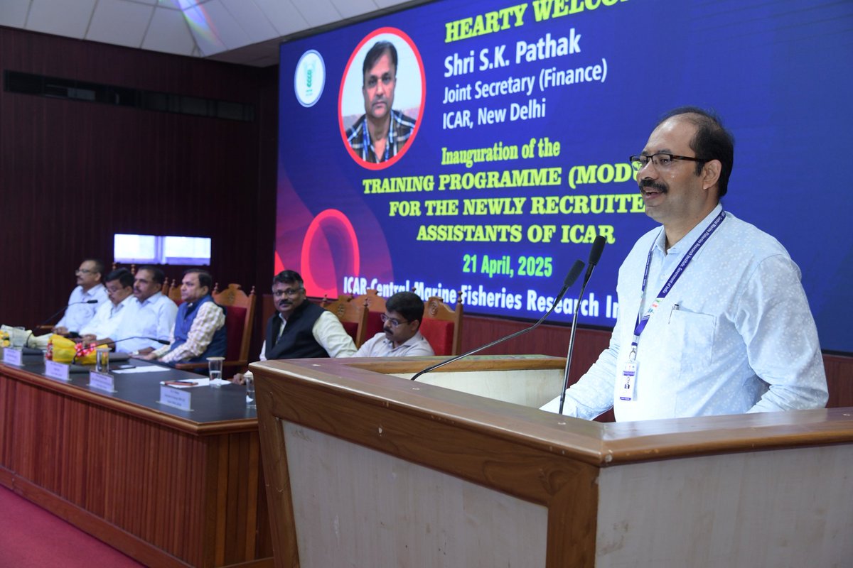 CMFRI -Central Marine Fisheries Research Institute (@icar_cmfri) on Twitter photo Shri S.K. Pathak, Joint Secretary (Finance), ICAR inaugurated a 5-day training programme for the newly recruited Assistants of ICAR at the Platinum Jubilee Hall of <a href="/ICAR_CMFRI/">CMFRI -Central Marine Fisheries Research Institute</a>, Kochi. #ICAR #CMFRI #TrainingProgramme #Kochi Shri S.K. Pathak, Joint Secretary (Finance), ICAR inaugurated a 5-day training programme for the newly recruited Assistants of ICAR at the Platinum Jubilee Hall of <a href="/ICAR_CMFRI/">CMFRI -Central Marine Fisheries Research Institute</a>, Kochi. #ICAR #CMFRI #TrainingProgramme #Kochi