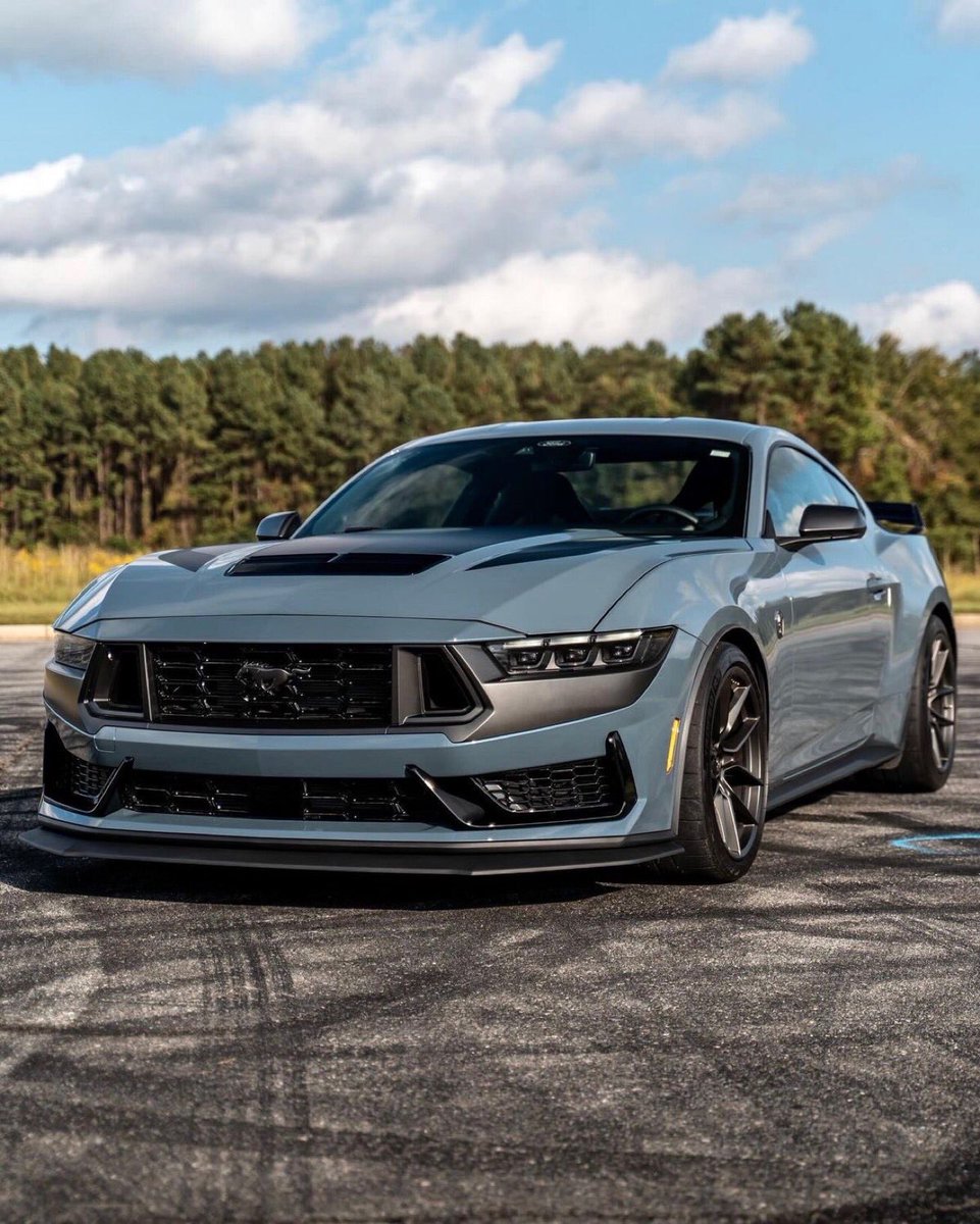 “ Mustang Monday “  🩶🖤🩶