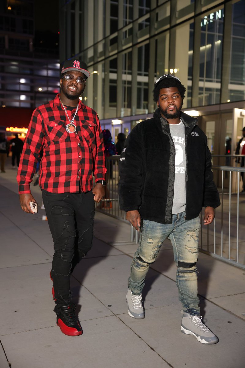 hkain414's tweet image. Me and lil bro!!!