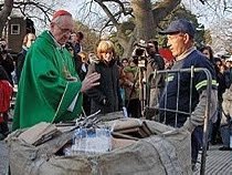 Seguirás sembrando esperanza por siempre. Estarás presente en cada trabajador de la economía popular, guiando nuestro camino por la Justicia Social. Siguiendo tus palabras seguiremos militando en las calles, en los barrios, junto a los más humildes, combatiendo la deshumanización