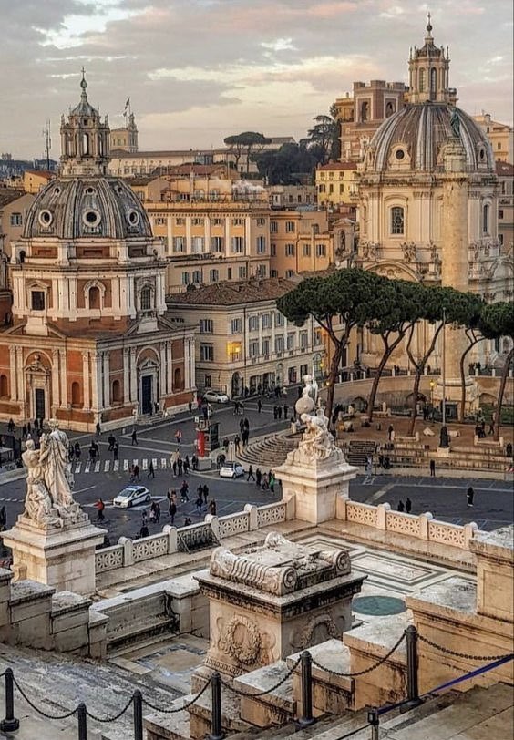 Only in Rome is it possible to understand Rome.

— Goethe