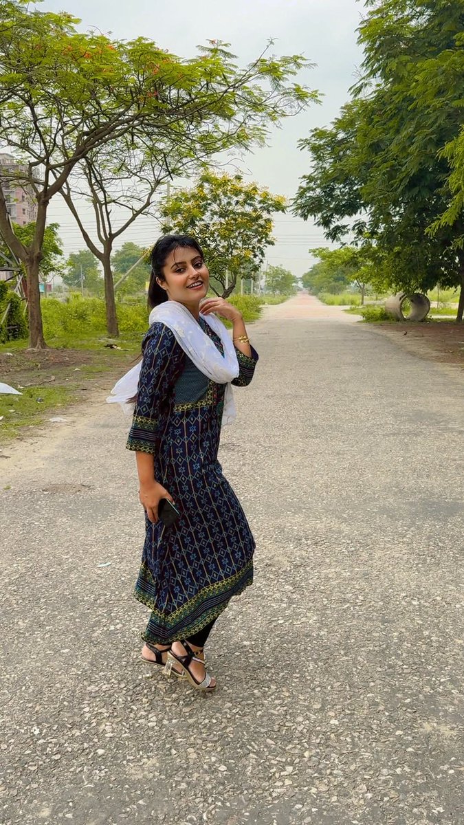 গৌরী মনি tweet media