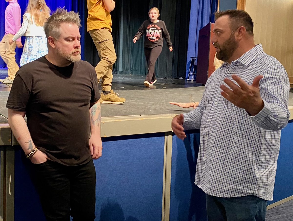 David Cook headlines benefit concert for Grain Valley’s Brandon Claxton
 
grainvalleynews.com/news/david-coo…

Story by <a href="/AlthausEJC/">Bill Althaus</a>