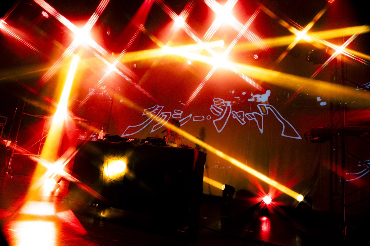 キョロキョロ［コメント逃げは悲しい］  Amazon.co.jp: SNOW SOUND/今まで君が泣いた分取り戻そう(初回限定盤