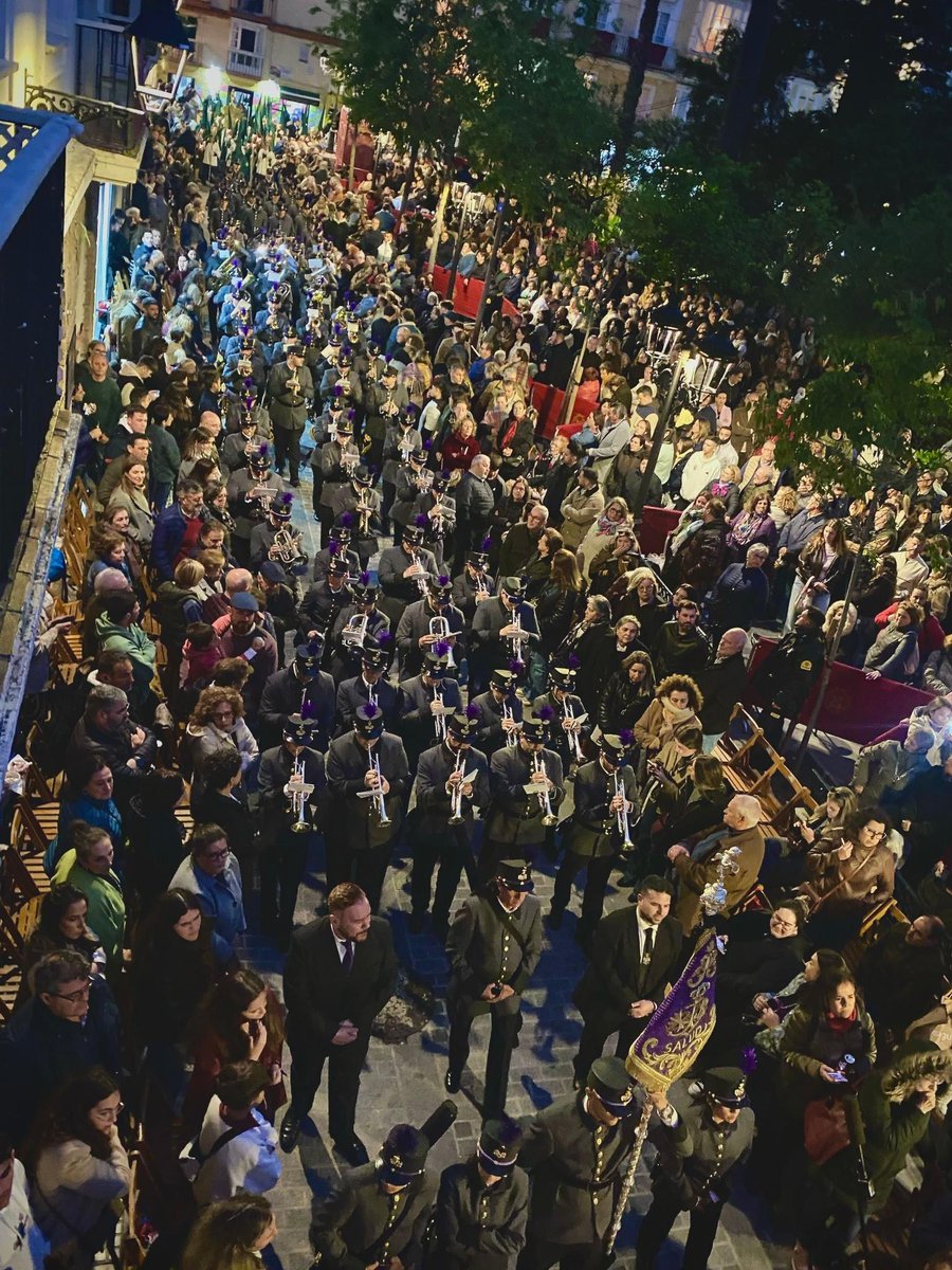 Y se nos fue una nueva Semana Santa cargada de muchas emociones y sentimientos.
Aprovecho para felicitar a todos mis músicos, por el gran trabajo realizado detrás de cada titular al que hemos acompañado.
Agradecer todas las felicitaciones recibidas. #SALVD 💜💜💜 <a href="/amlasaludcadiz/">A.M. La Salud • Cádiz</a>