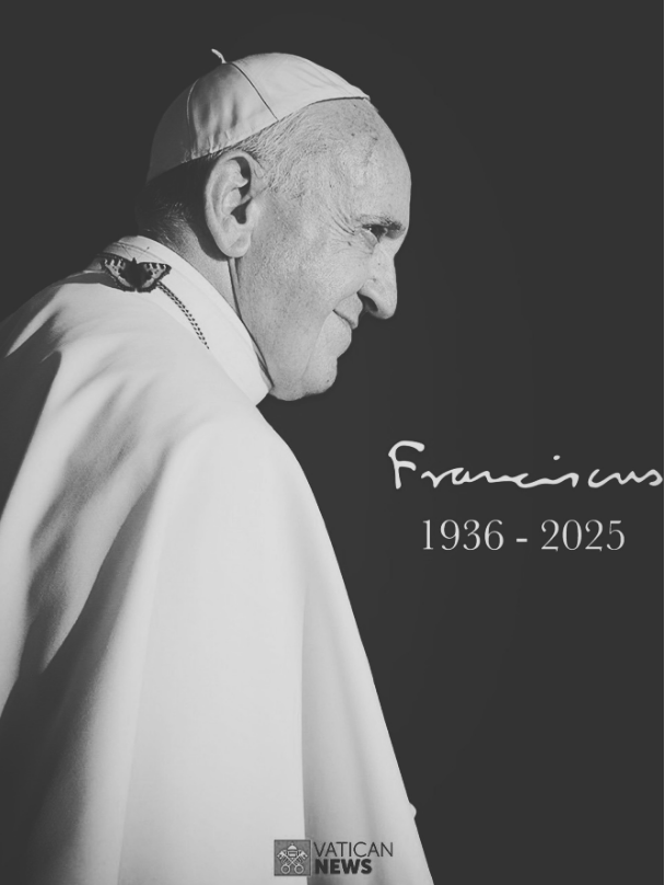 Dale Señor el descanso eterno.
Brille para él la luz perpetua. 
Descanse en paz. Amén
#PapaFrancesco