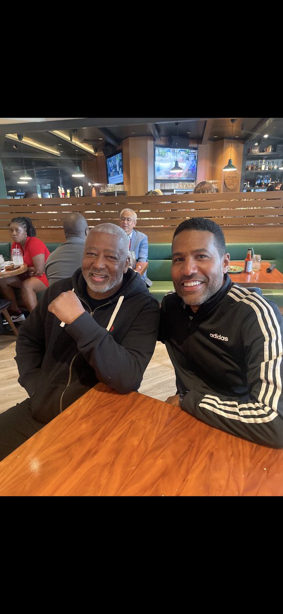 JoeyJacksonEsq's tweet image. GREAT to catch up w/ an EXCEPTIONAL Human, especially on his Birthday 🎉 🎁 🎂, Boxing 🥊 AFICIONADO Sam Watson. Happy BDay my Good Man 🙏🏾👍🏾🥳
 #GreatTimes
#ItsUrBirthday
#KeepGoing