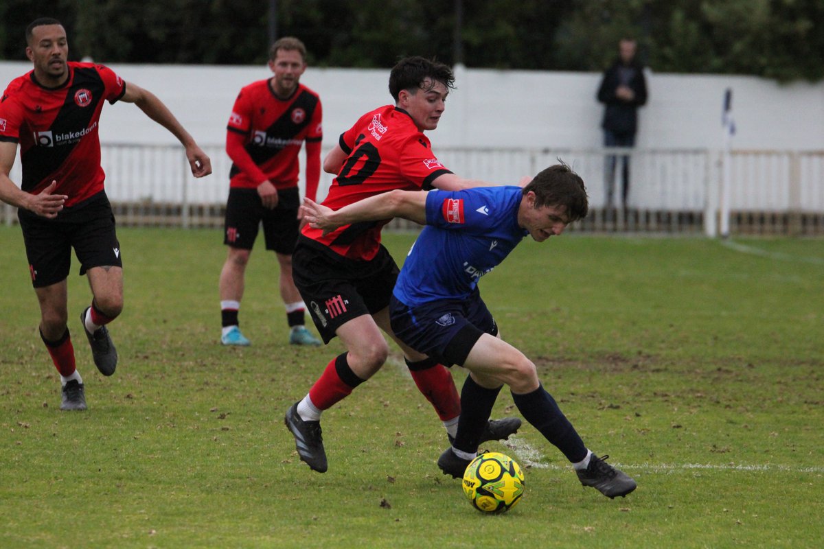 Images from <a href="/HanworthVillaFC/">Hanworth Villa FC</a> 's important win iat <a href="/MetPoliceFC/">Met Police FC</a> in the <a href="/IsthmianLeague/">The Pitching In Isthmian League</a> South Central Division. Less said about the awful challenge the better (no images of the tackle published)
 <a href="/NLprogs/">Non-League Programmes</a> <a href="/NonLeaguePaper/">The Non-League Paper</a> <a href="/NonLeagueCrowd/">Non League Crowds</a> <a href="/FootballinMiddx/">Middlesex Federation Football</a> 
flickr.com/photos/stgeorg…