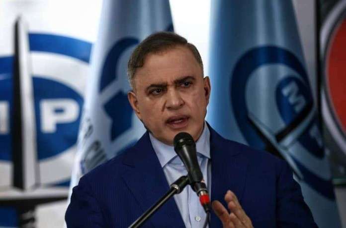yami3020 (@yami2336) on Twitter photo #BukeleBasura
Saab: Bukele es un violador serial de derechos humanos.
"Cometiendo uno de los traspiés más terribles que de alguna manera le quita su máscara definitivamente"
<a href="/HugoChavezCmdo/">Comando Hugo Chávez</a>
<a href="/RosiAimee/">🎀𝐴𝑖𝑚𝑒𝑒🎀</a>
<a href="/ChavezErtugrul/">ErtugrulChavez</a>
<a href="/LYakyDigital/">Edwin José 2.0</a>
<a href="/LaChina1305/">#LealAChavez❤️</a>
<a href="/Adassa2022/">Adassa</a>
<a href="/domisol4f/">henry Revilla</a> #BukeleBasura
Saab: Bukele es un violador serial de derechos humanos.
"Cometiendo uno de los traspiés más terribles que de alguna manera le quita su máscara definitivamente"
<a href="/HugoChavezCmdo/">Comando Hugo Chávez</a>
<a href="/RosiAimee/">🎀𝐴𝑖𝑚𝑒𝑒🎀</a>
<a href="/ChavezErtugrul/">ErtugrulChavez</a>
<a href="/LYakyDigital/">Edwin José 2.0</a>
<a href="/LaChina1305/">#LealAChavez❤️</a>
<a href="/Adassa2022/">Adassa</a>
<a href="/domisol4f/">henry Revilla</a>