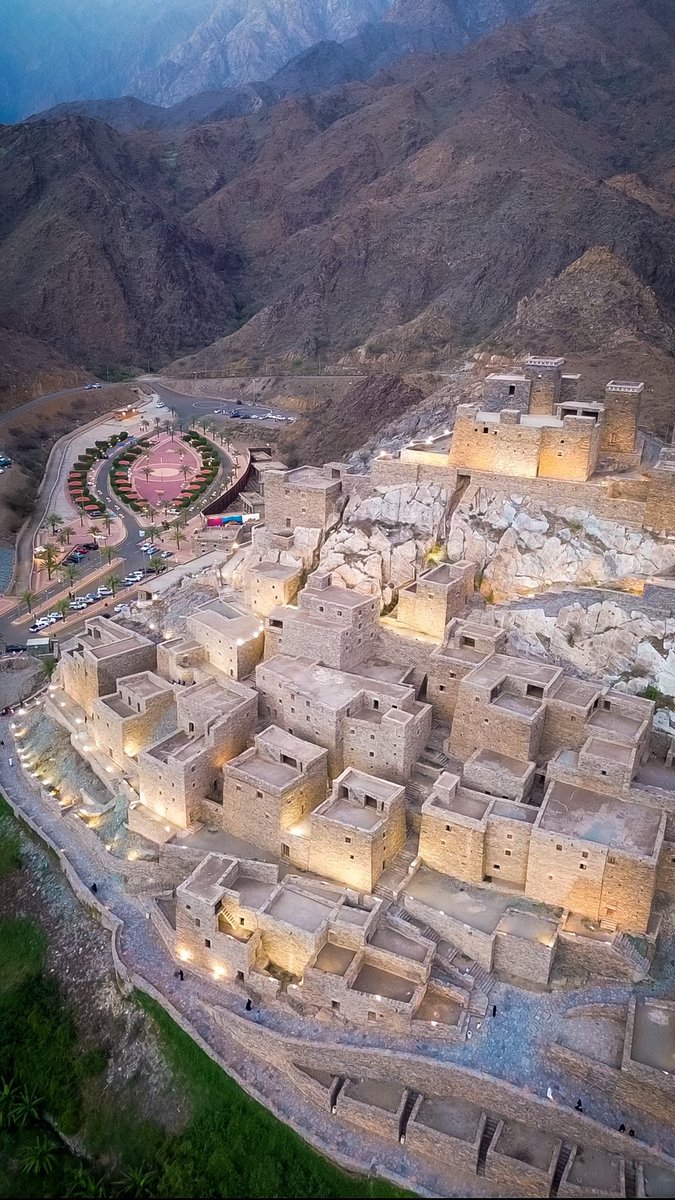 🌅 - قرية ذي عين التراثية بمحافظة المخواة