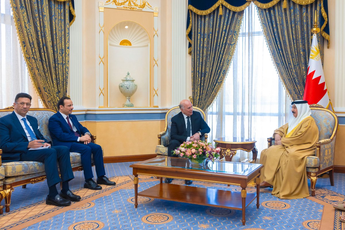 bna_ar's tweet image. جلالة الملك المعظم يتسلم دعوة من فخامة الرئيس العراقي لحضور القمة العربية العادية والقمة التنموية الاقتصادية والاجتماعية

tinyurl.com/5dj8jyzu