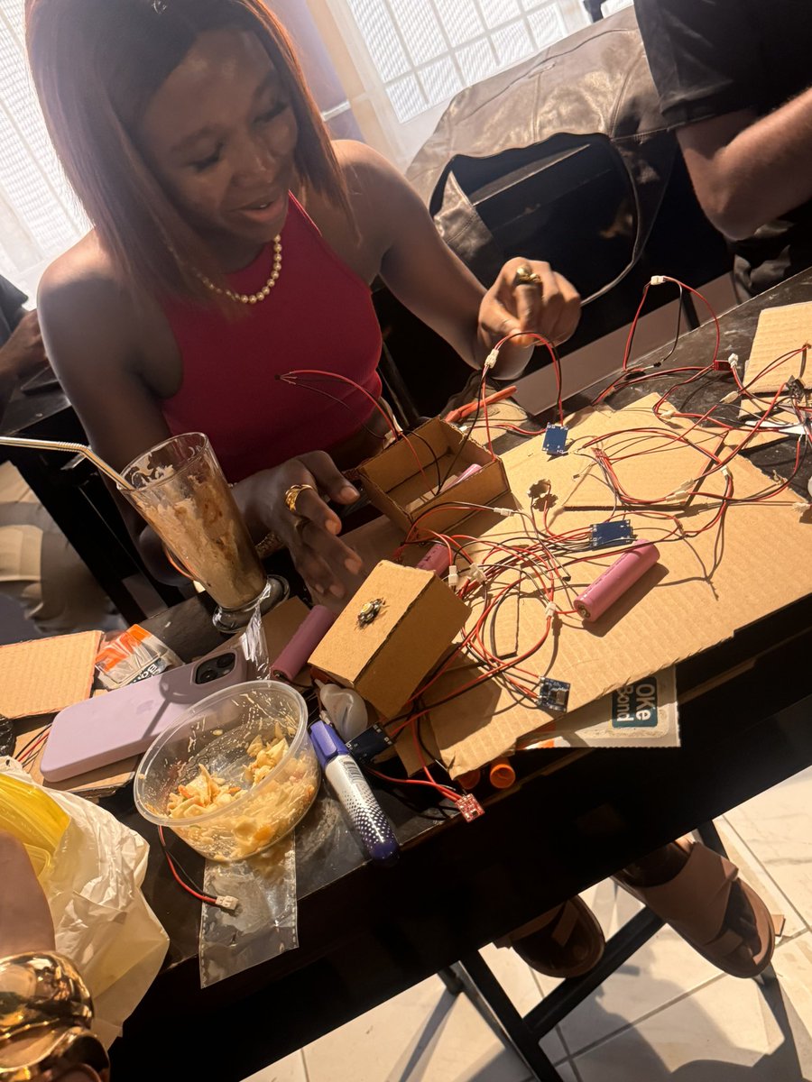 makermaknt tweet media