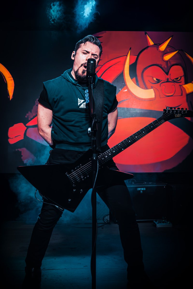 Hush, little baby, don't say a word
And never mind that noise you heard
It's just the beasts under your bed
In your closet, in your head

#Metallica  #onuremek #metallicanight #espguitars