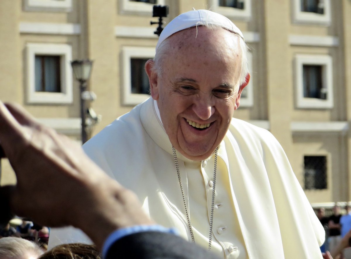 Ha partido el Papa Francisco y con él, un ejemplo de liderazgo espiritual. Su legado nos recuerda que el equilibrio también se construye desde el alma. Hoy, más que nunca, necesitamos pausas que nos conecten con lo esencial. 🕊️💭🤍