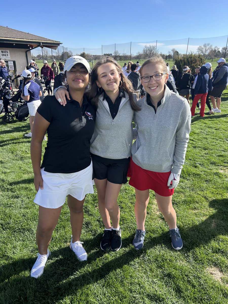 Going to be a great day here at the CC Bruin invite with these three freshmen, Mia Franco, Brooke Johnson and Kendall Exstrom.