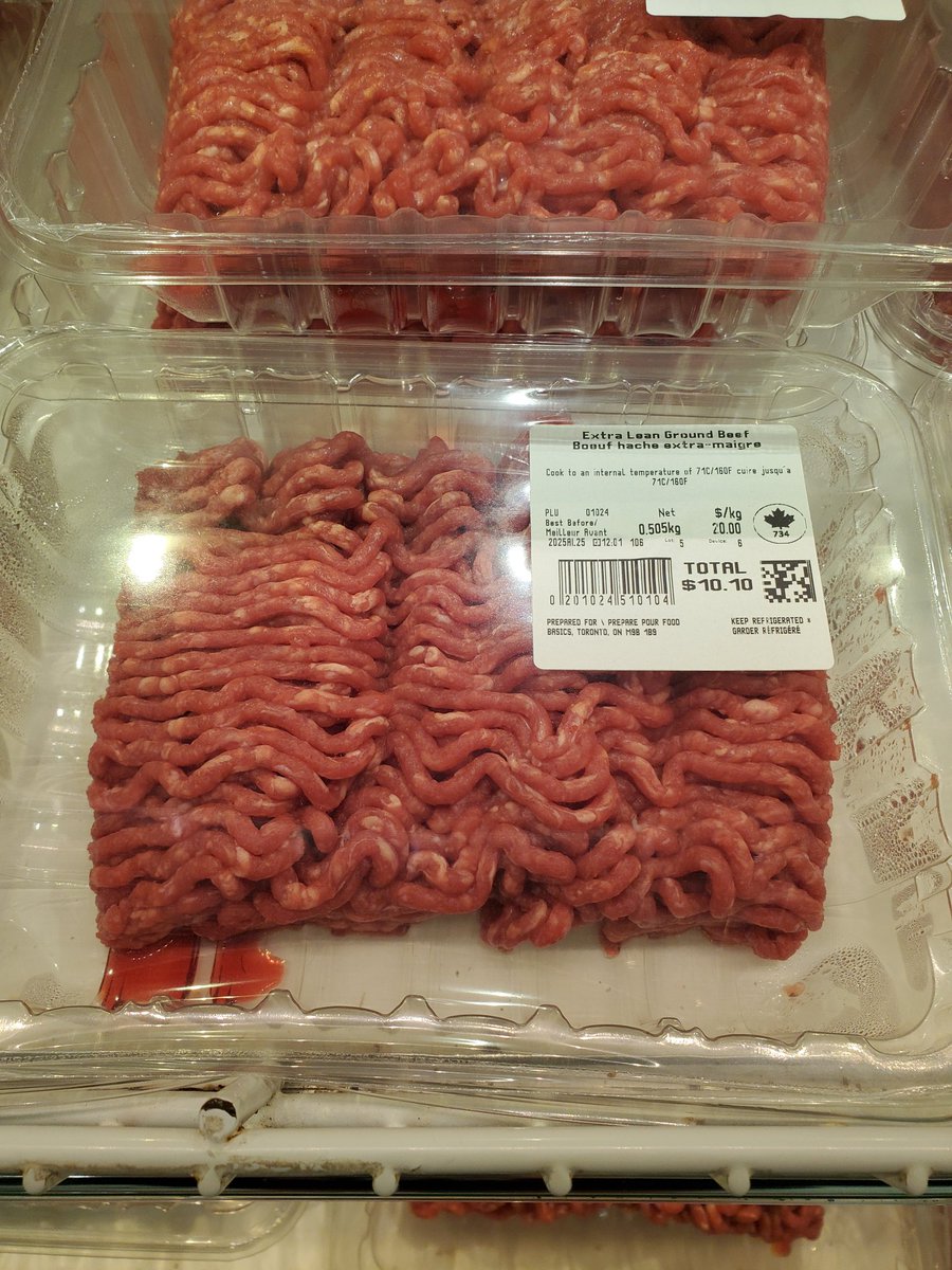 TrevorArbour's tweet image. only been taking pictures of #groceries these days. Shit looks good, but im starting to forget what it tastes like! 😅
#foodbasics 
#basicfood