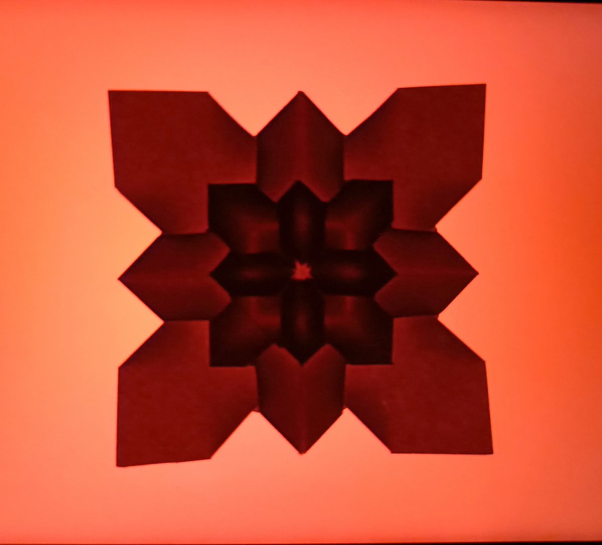 0105kartikeya's tweet image. Origami hydrangea 
Restarting this journey with a geometric bloom precision, symmetry, and a little backlight magic.
More origami, more design, more Kartikeya.
Follow @ kartikeya.design on instagram 
#OrigamiArt #PaperDesign #KartikeyaDesign #GeometricArt #DesignComeback