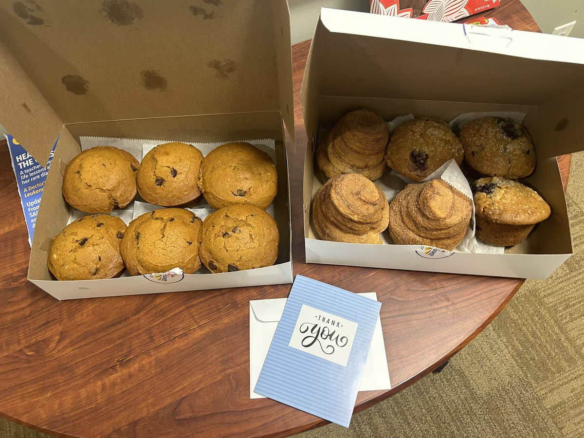 Love it when patients bring in goodies to appreciate the amazing care they receive 😊 <a href="/Froedtert/">Froedtert</a> <a href="/MCWCancerCenter/">MCW Cancer Center</a> #breastcancer #endofchemo