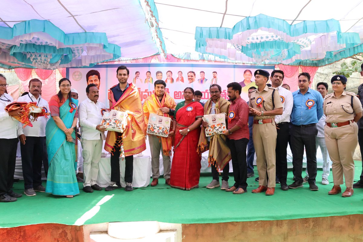 POITDAUTNOOR's tweet image. ITDA Utnoor has launched ‘Girijan Sikshana Sahayam’ program, which will provide quality JEE coaching to 11th and 12th class tribal students in partnership with #Modulus institute based in Hyderabad. Students were selected through entrance test/interview process and now will…