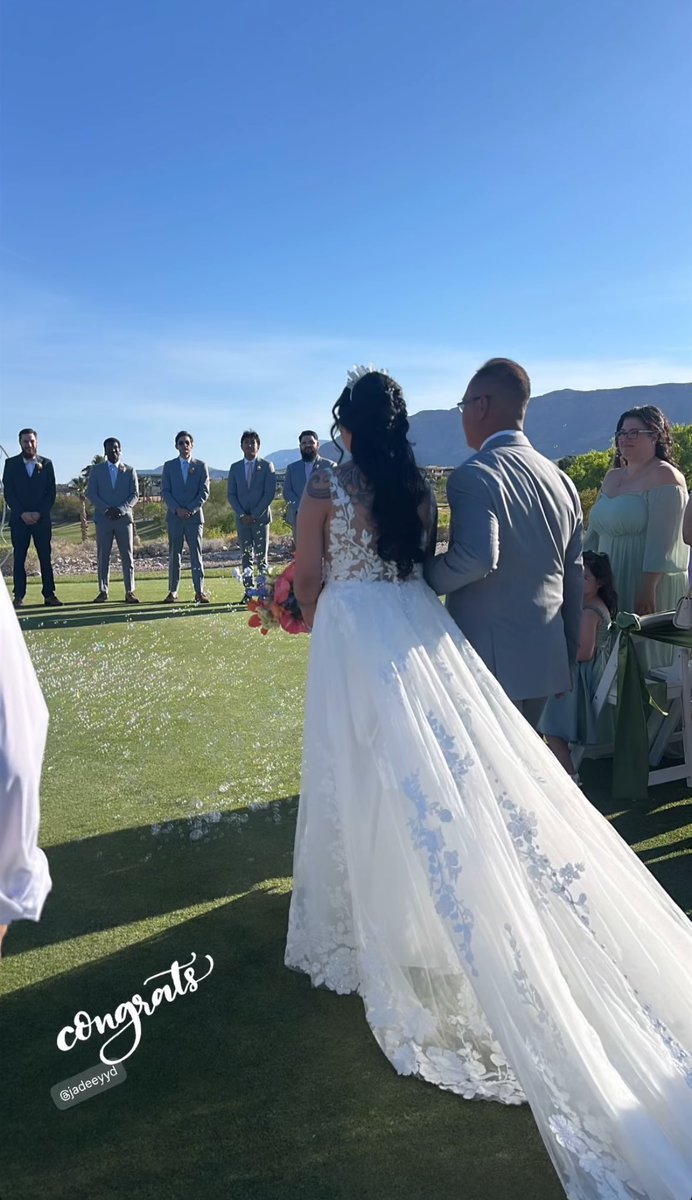 jadeeyyd's tweet photo. Yesterday was filled with love, laughter, and happiness. 🩵💚💍 https://t.co/rMyToT1z49