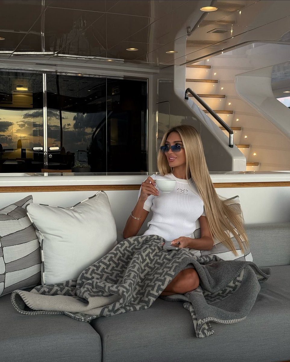 Me when my Crypto up +10% after a
-80% down 🥲