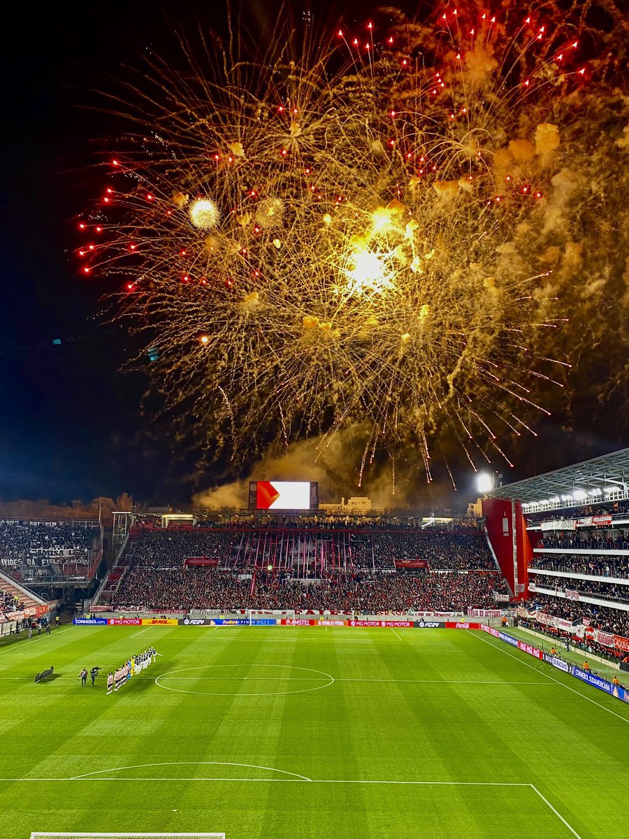 El miercoles TIENE QUE EXPLOTAR TODO LA CONCHA DE LA LORA DALE ESTUDIANTES VIEJO🇦🇹