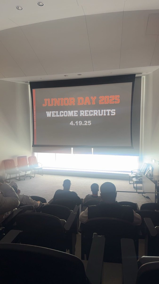 Makana Brown (@makanabrown) on Twitter photo Thank you <a href="/CoachAJCoop/">Coach Coop</a> and <a href="/JRMoala/">Coach JR Moala</a> for the Junior Day invite. It was great to be back on campus. Look forward to connecting during camp season. <a href="/BeaverFootball/">Oregon State Football</a> <a href="/JordanJ_/">Jordan Johnson</a> Thank you <a href="/CoachAJCoop/">Coach Coop</a> and <a href="/JRMoala/">Coach JR Moala</a> for the Junior Day invite. It was great to be back on campus. Look forward to connecting during camp season. <a href="/BeaverFootball/">Oregon State Football</a> <a href="/JordanJ_/">Jordan Johnson</a>
