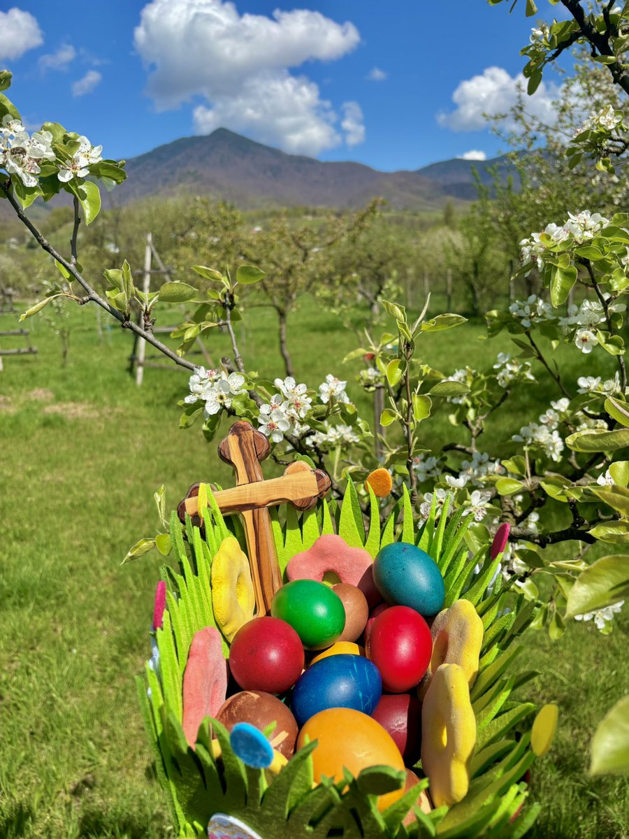 Christ is risen and our souls are full. May His grace, love and light fill your hearts, houses and communities #Easter2025 #ChristIsKing #HeIsRisen