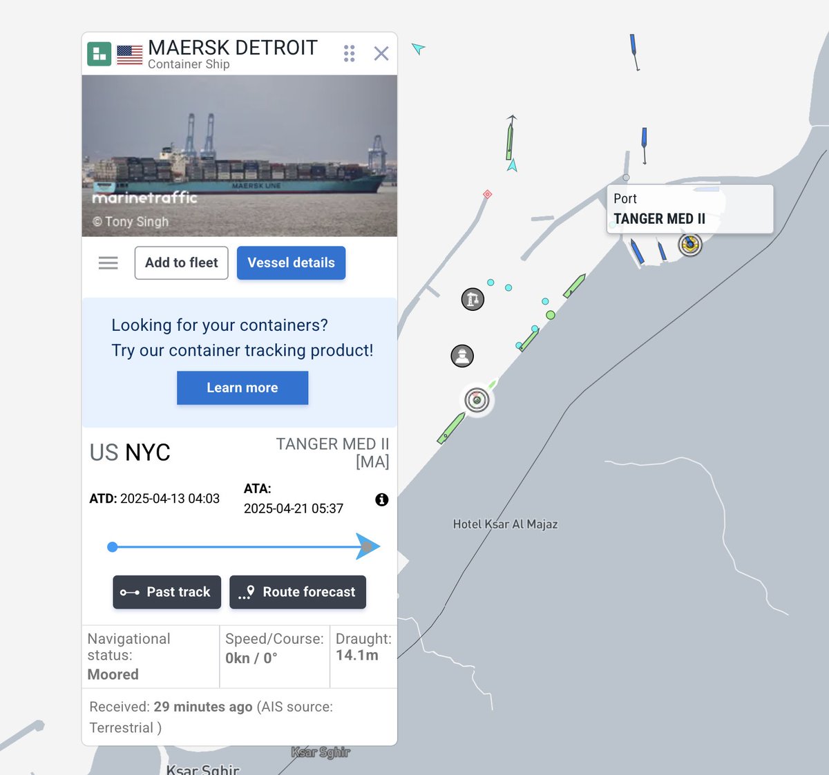 direniscadiri's tweet image. 🔴 F-35 parçaları taşıyan MAERSK Detroit gemisi Fas’ın Tanca Limanı’na yanaştı!  

📷 Şimdi sırada Nexoe MAERSK var. Tüm uluslararası protestolara rağmen yükünü alırsa, bir sonraki durağı: Türkiye, Mersin Limanı. 

Bu sadece bir gemi değil. Bu, soykırımın lojistiğidir. Bu,…